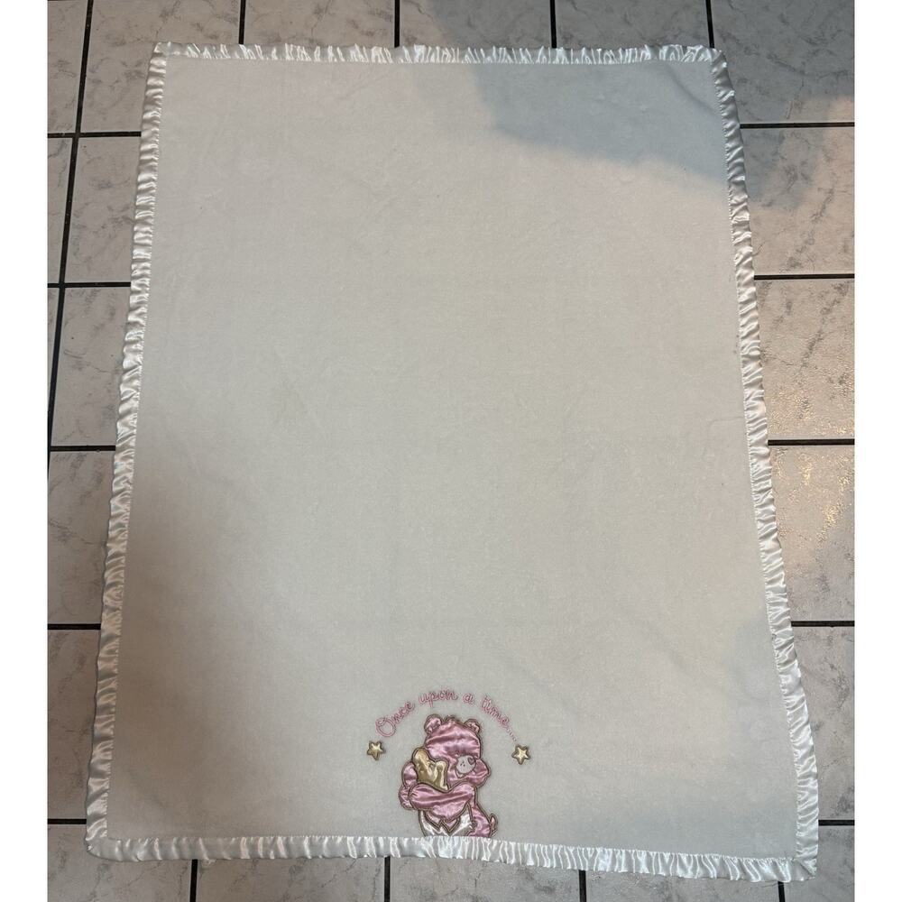 Care Bears Baby Love A Lot White Plush Blanket Satin Trim embroidered 29”x38”
